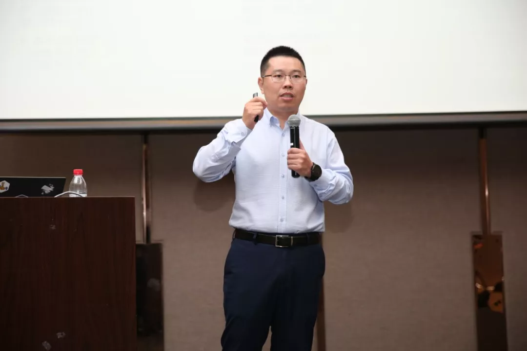 瑞泰信息聯(lián)合創(chuàng)始人孫海東發(fā)表演講 瑞泰信息聯(lián)合創(chuàng)始人孫海東發(fā)表演講